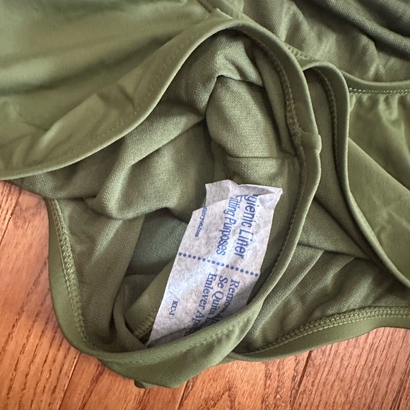 AMAVI Women's One Piece Swimsuit Size Small - Picture 4 of 5